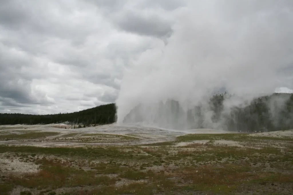 USA Wyoming natuur Yellowstone Old Faithfull